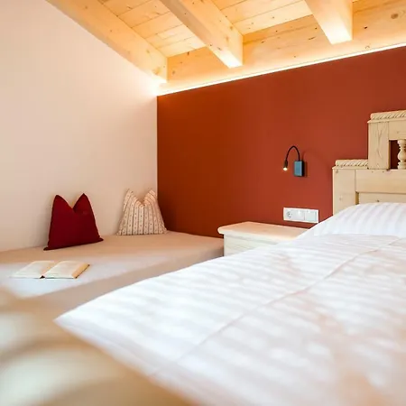 Farm stay Huetterhof Lagundo