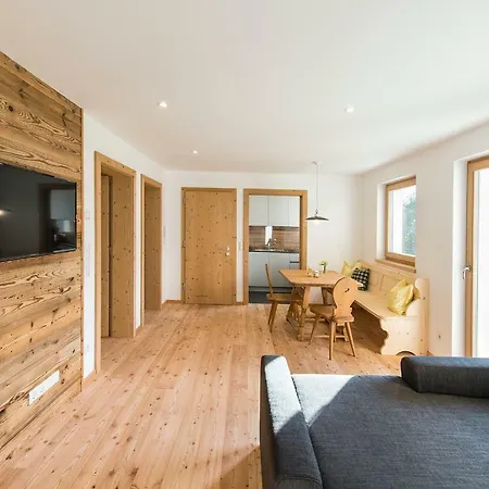 Huetterhof Farm stay Lagundo